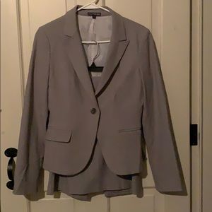 Express light gray suit size 4 blazer size 2 skirt